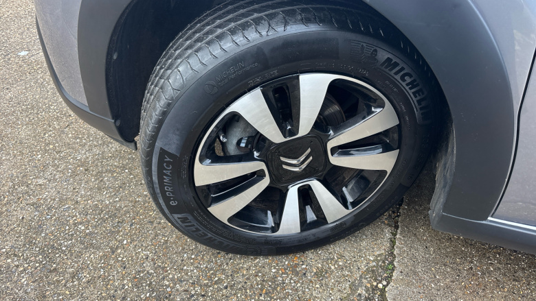 Citroen C3 1.2 PureTech Plus 5dr Petrol Hatchback